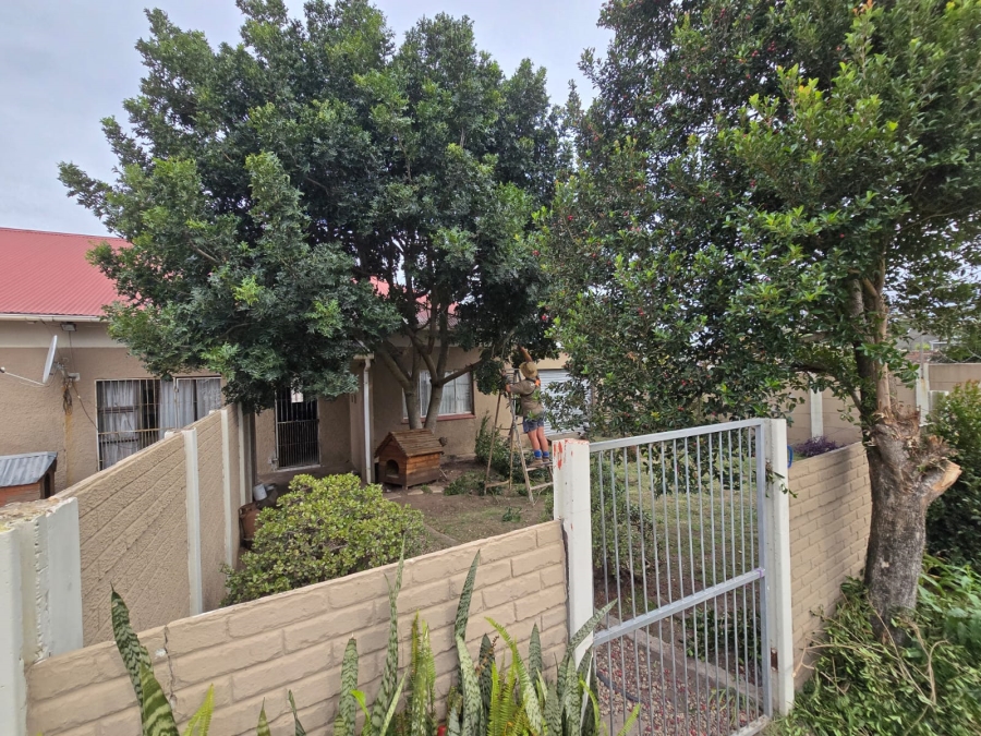 7 Bedroom Property for Sale in Cambridge Eastern Cape
